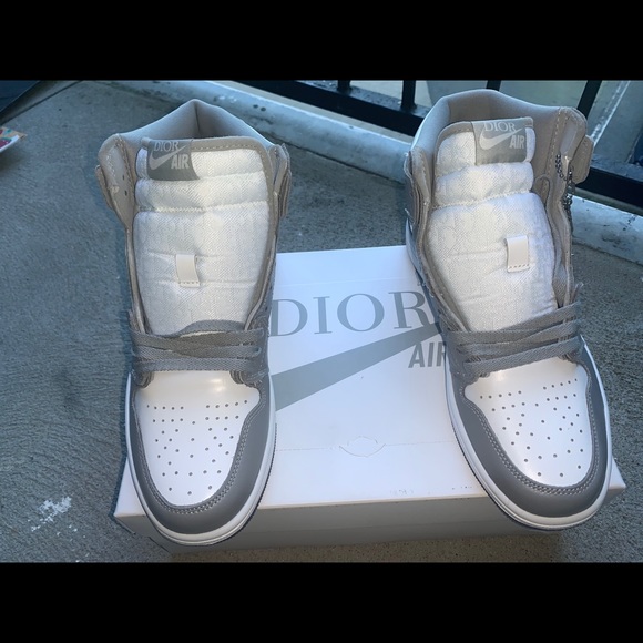 jordan 1 dior ua